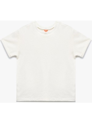 Koton Bisiklet Yaka Kısa Kollu Dokulu Basic Tişört