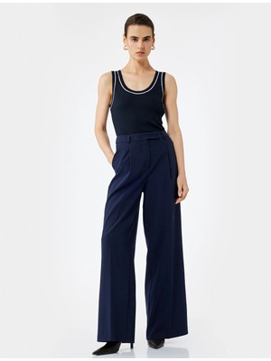 Koton Renk Kontrastlı Kolsuz U Yaka Triko Atlet