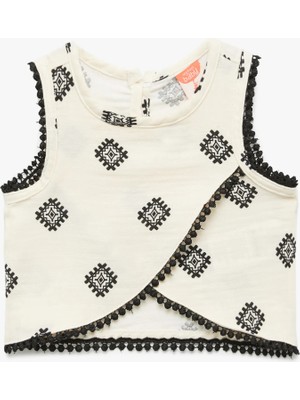 Koton Pamuklu Nakış Detaylı Kolsuz Crop Bluz