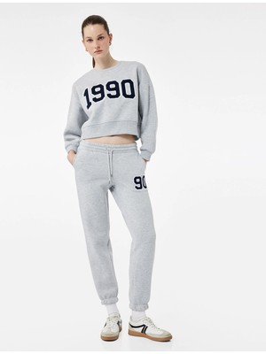 Koton Üç Iplik Şardonlu Nakışlı Cepli Beli Bağcıklı Jogger Eşofman Altı