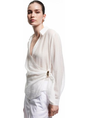 Koton Viskon Kumaş Rahat Kalıp Aksesuar Detaylı Uzun Kollu Kruvaze Gömlek