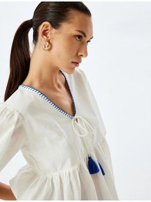 Koton Bağlamalı Püskül Detaylı Balon Kol V Yaka Bluz