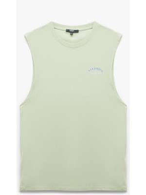 Koton Bisiklet Yaka Pamuklu Kolsuz Arkası Baskılı Atlet