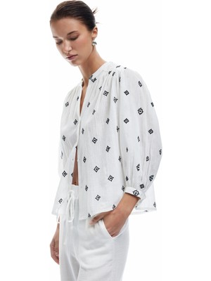 Pamuklu Uzun Balon Kol Nakışlı Hakim Yaka Gömlek