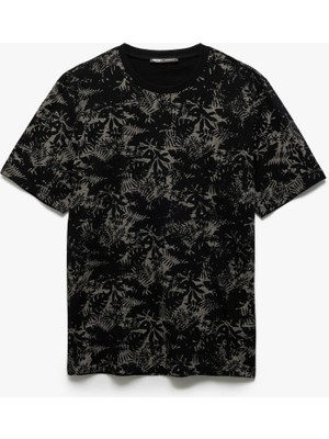 Bisiklet Yaka Regular Fit Kısa Kollu Pamuklu Yaprak Baskılı Tişört