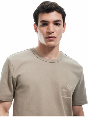 Koton Pamuklu Bisiklet Yaka Kısa Kollu Baskılı Slim Fit Tişört