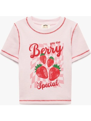 Koton Pamuklu Kısa Kollu Bisiklet Yaka Çilek Baskılı Crop Tişört
