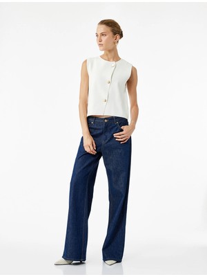 Düğmeli Bisiklet Yaka Kolsuz Triko Yelek