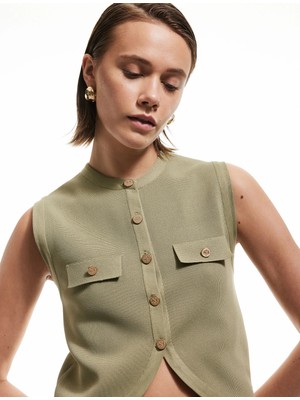 Koton Aplike Detaylı Bisiklet Yaka Kolsuz Triko Yelek