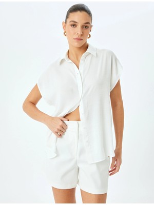 Koton Klasik Yaka Düğmeli Kolsuz Gömlek