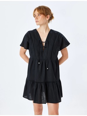 V Yaka Dökümlü Kısa Kollu Katmanlı Viskon Keten Karışımlı Plaj Elbisesi