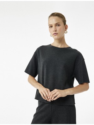 Regular Fit Kısa Kollu Bisiklet Yaka Tişört