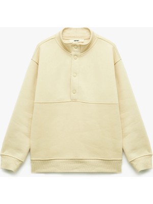 Şardonlu Uzun Kollu Çıtçıt Detaylı Dik Yaka Sweatshirt