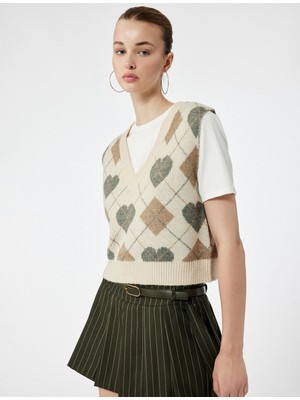 Kalp Desenli V Yaka Kolsuz Triko Süveter