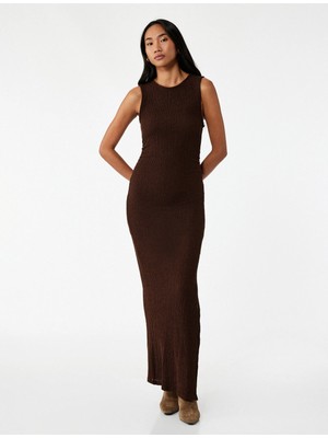 Bisiklet Yaka Kolsuz Bürümcük Kumaş Slim Maxi Elbise