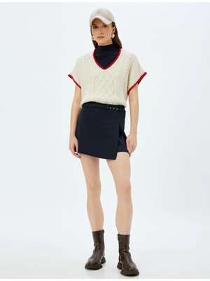 Koton V Yaka Renk Kontrast Detaylı Saç Örgü Oversize Süveter