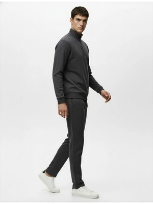 Koton Uzun Kollu Dik Yaka Yarım Fermuarlı Oversize Spor Sweatshirt