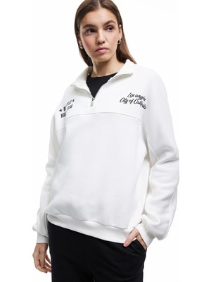 Koton Şardonlu Uzun Kollu Arkası Baskılı Yarım Fermuarlı Sweatshirt