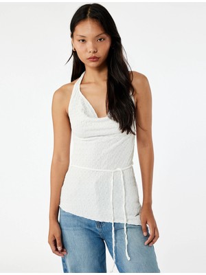 Bağlama Detaylı Slim Fit Bürümcük Asimetrik Kesim Kolsuz Degaje Yaka Bluz