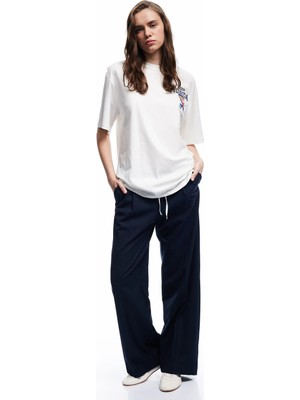 Koton Pamuklu Kısa Kollu Bisiklet Yaka Arkası Ayıcık  Baskılı Tişört