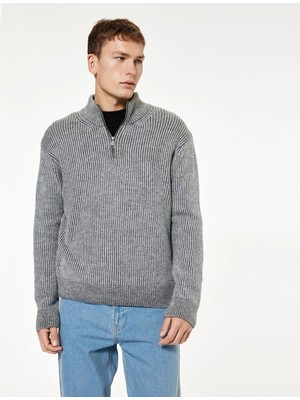 Koton Uzun Kollu Dokulu Yarım Fermuarlı Triko Kazak