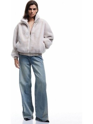 Fermuarlı Dik Yaka Cepli Suni Kürk Peluş Oversize Crop Mont