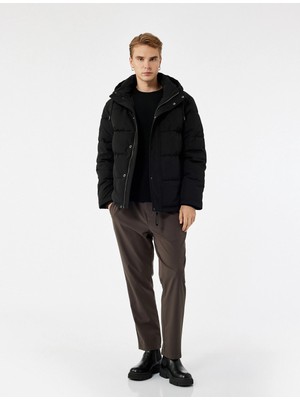 Koton Kapüşonlu Uzun Kollu Düğmeli Cep Detaylı Kışlık Şişme Mont