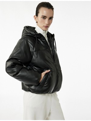 Koton Fermuarlı Uzun Kollu Cepli Kapüşonlu Crop Suni Deri Şişme Mont