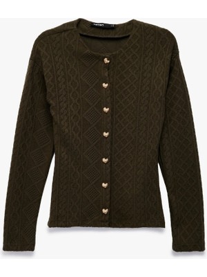 Koton Slim Fit Uzun Kollu Bisiklet Yaka Kalpli Düğme Detaylı Saç Örgü Hırka