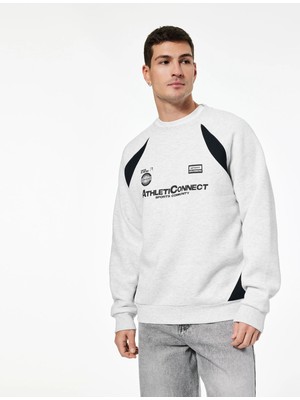 Koton Regular Fit Uzun Kollu Bisiklet Yaka Baskılı Sweatshirt