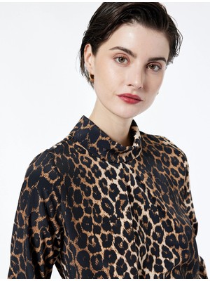 Koton Dik Yaka Uzun Kollu Leopar Desenli Bluz