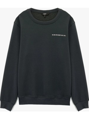 Koton Regular Fit Uzun Kollu Basic Bisiklet Yaka Baskılı Sweatshirt