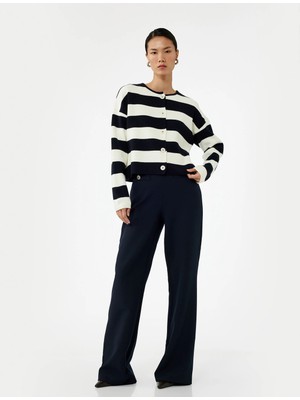 Koton Regular Fit Uzun Kollu Bisiklet Yaka Triko Hırka