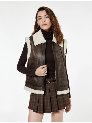 Koton Cepli Fermuarlı Yakası Peluş Detaylı Suni Deri Yelek
