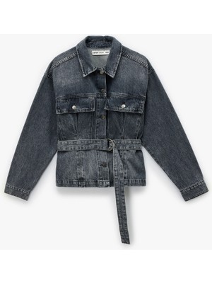 Koton Klasik Yaka Kemer Detaylı Düğmeli Cepli Yıkamalı Denim Ceket