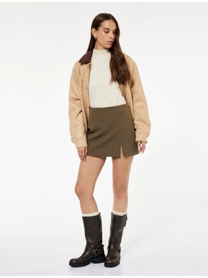 Yırtmaç Detaylı Mini Şort Etek