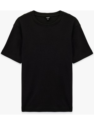 Koton Regular Fit Kısa Kollu Pamuklu Bisiklet Yaka Tişört