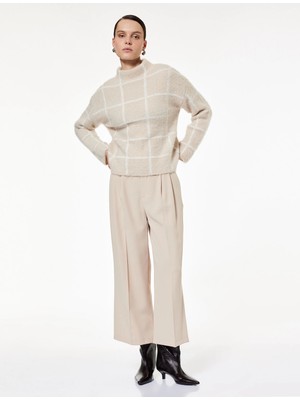 Koton Pile Detaylı Düz Geniş Kısa Paça Kumaş Pantolon