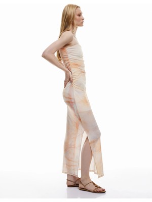 Koton Drape Detaylı Astarlı Soyut Desenli Slim Fit Uzun Straplez Elbise