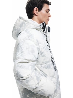 Koton Fermuarlı Cep Detaylı Desenli Baskılı Kapşonlu Kışlık Şişme Mont