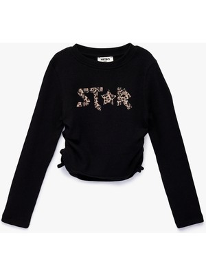 Koton Pamuklu Büzgü Detaylı Uzun Kollu Baskılı Bisiklet Yaka Tişört