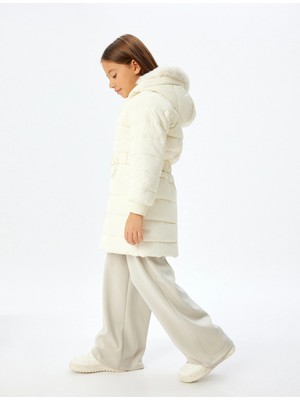 Koton Uzun Şişme Kapşonlu Mont Kürk Detaylı Cepli Kemerli