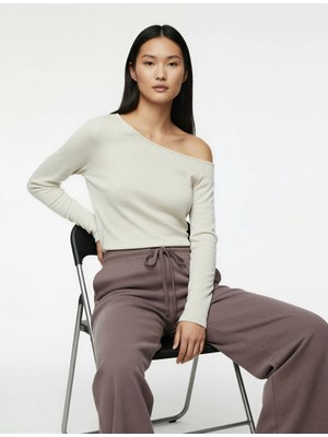 Koton Asimetrik Yaka Slim Fit Omzu Açık Uzun Kollu Tişört