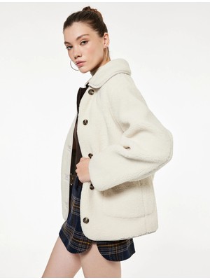 Koton Klasik Yaka Cep Detaylı Düğmeli Suni Kürk Ceket