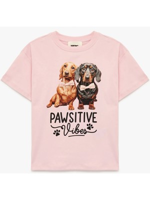 Koton Köpek Baskılı Fiyonk Detaylı Bisiklet Yaka Kısa Kollu Pamuklu Tişört