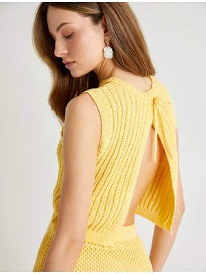 Koton Kroşe Üst Kolsuz Arkası Bağlamalı Pencere Detaylı Yuvarlak Yaka