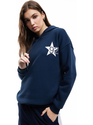 Koton Uzun Kollu Kapüşonlu Şardonlu Arkası Baskılı Oversize Sweatshirt