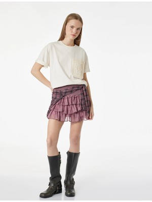 Koton Nakış Detaylı Kısa Kollu Cepli Bisiklet Yaka Pamuklu Tişört