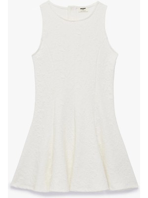 Koton Bisiklet Yaka Pileli Dokulu Kolsuz Elbise