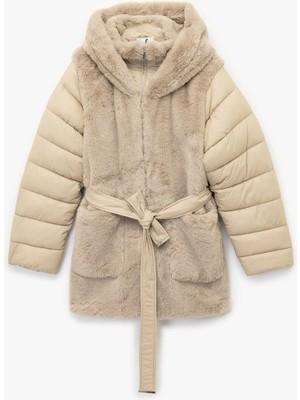 Koton Kapüşonlu Kemer Detaylı Fermuarlı Suni Kürk Kaban